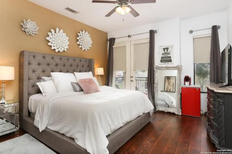 215 Center Street San Antonio TX 78202