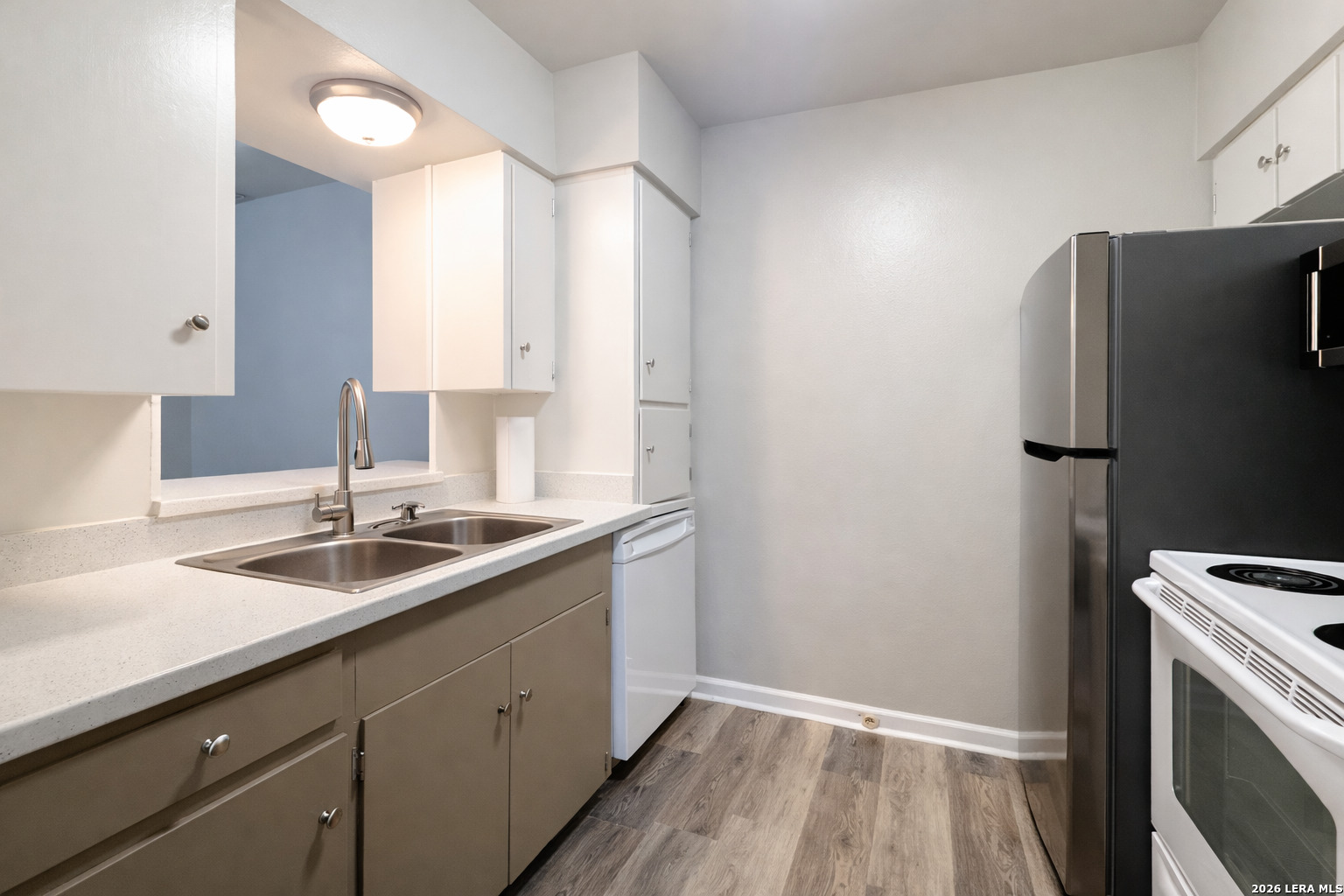 223 W Silver Sands San Antonio TX 78216