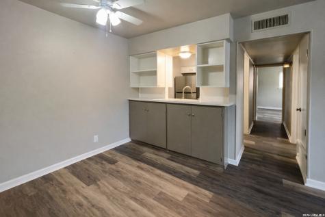 223 W Silver Sands San Antonio TX 78216