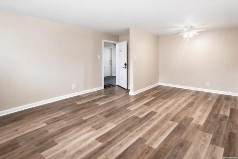 223 W Silver Sands San Antonio TX 78216