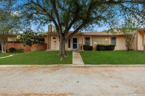 1051 Country Club Drive Seguin TX 78155