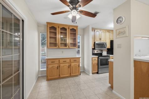 1051 Country Club Drive Seguin TX 78155