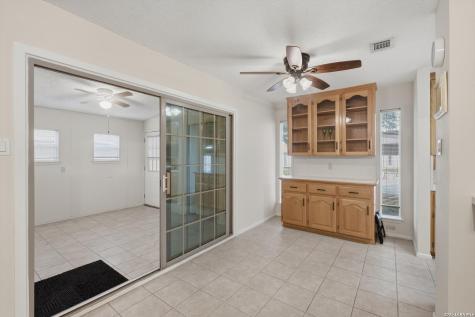 1051 Country Club Drive Seguin TX 78155