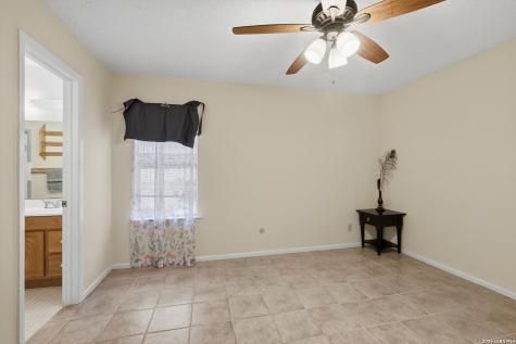 1051 Country Club Drive Seguin TX 78155