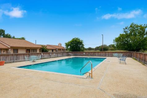 1051 Country Club Drive Seguin TX 78155