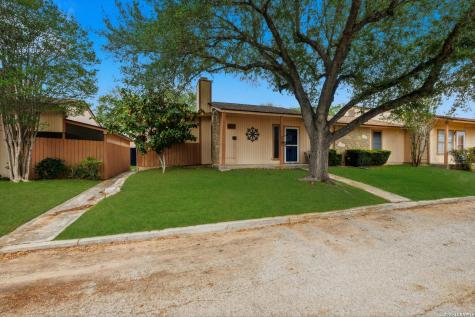 1051 Country Club Drive Seguin TX 78155