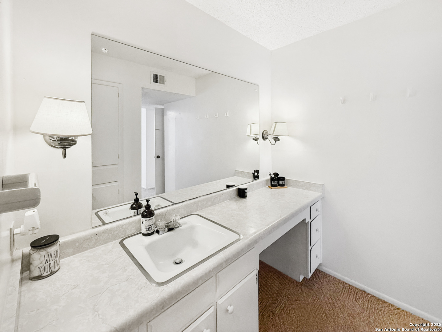 1819 Babcock San Antonio TX 78229