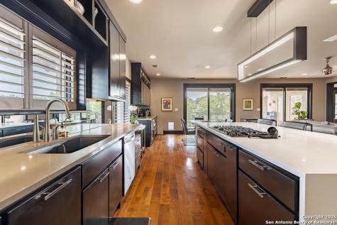 521 Guadalupe Street Kerrville TX 78028