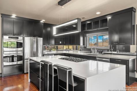 521 Guadalupe Street Kerrville TX 78028