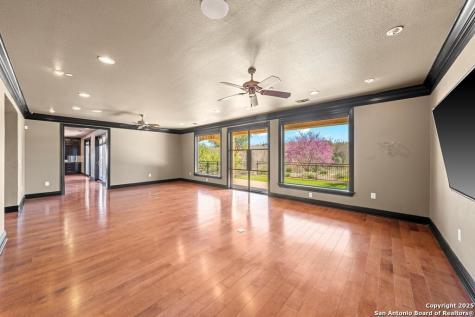 521 Guadalupe Street Kerrville TX 78028