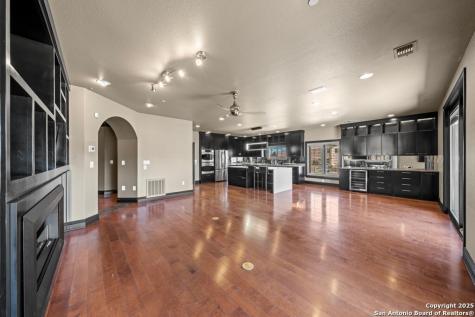 521 Guadalupe Street Kerrville TX 78028