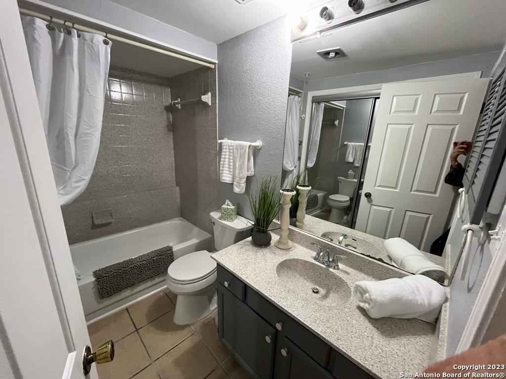 6100 Woodlake Parkway San Antonio TX 78244