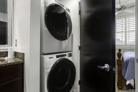 831 S Flores San Antonio TX 78204