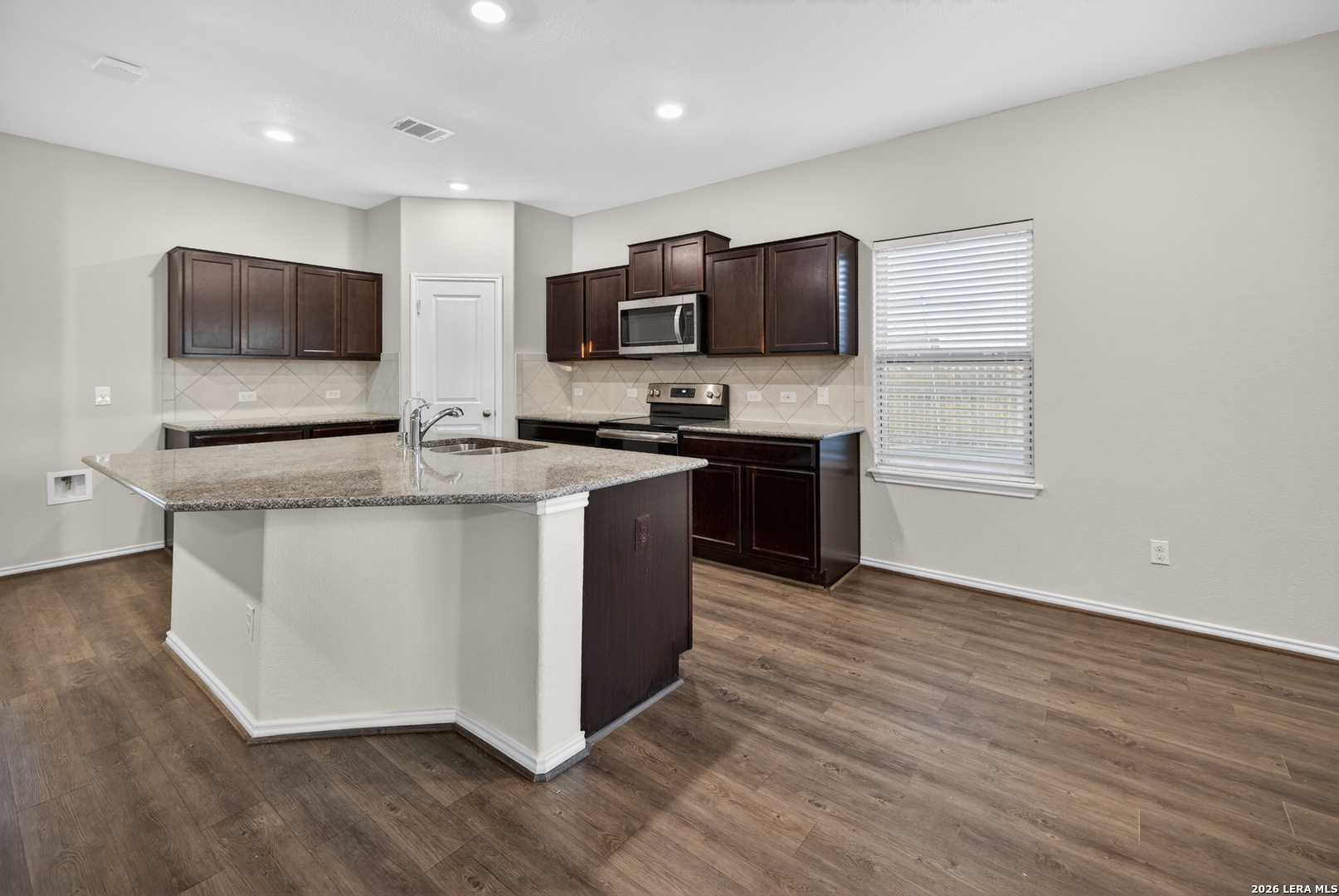 302 Xanadu Drive Jarrell TX 76537
