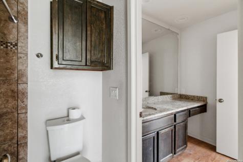 2255 Thousand Oaks San Antonio TX 78232