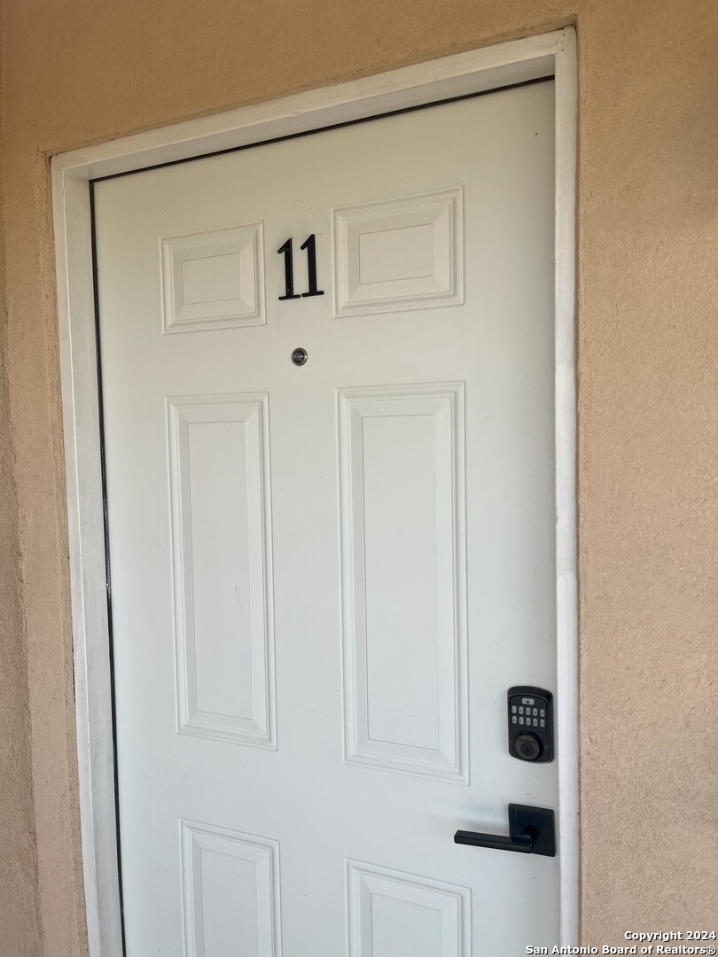 391 S Riverside Drive Eagle Pass TX 78852