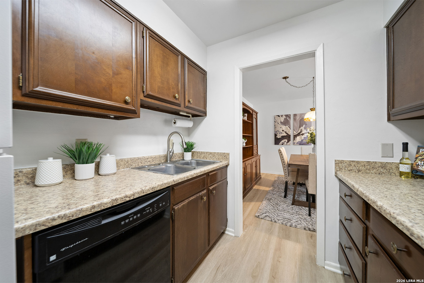 8702 Village Drive San Antonio TX 78217
