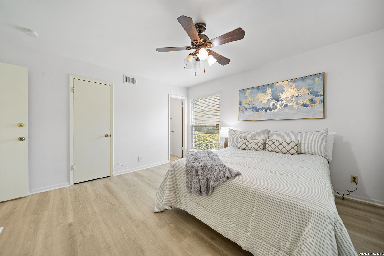 8702 Village Drive San Antonio TX 78217