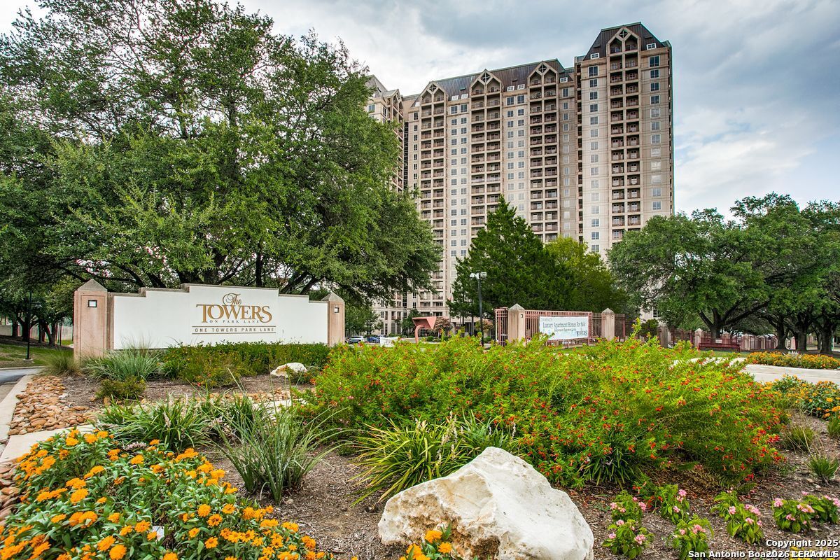 1 Towers Park Lane San Antonio TX 78209