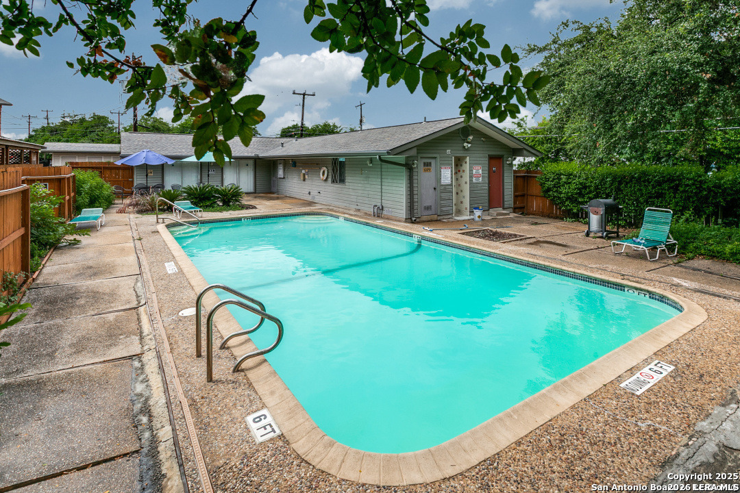 231 Silver Sands San Antonio TX 78216