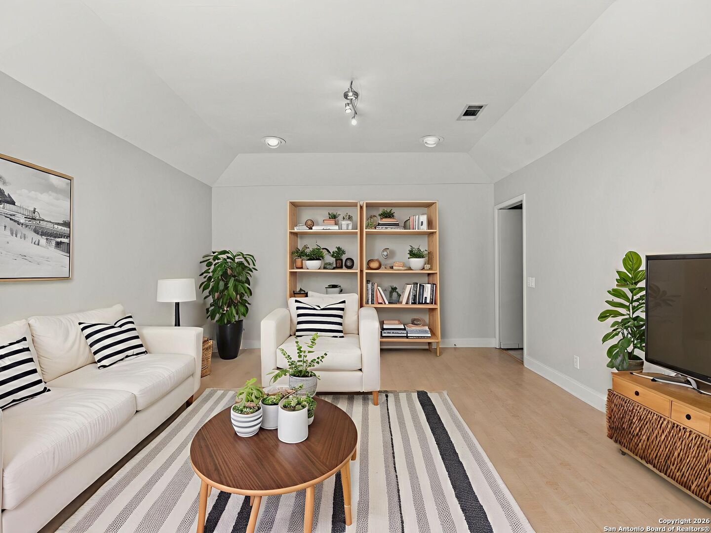 8033 N New Braunfels San Antonio TX 78209