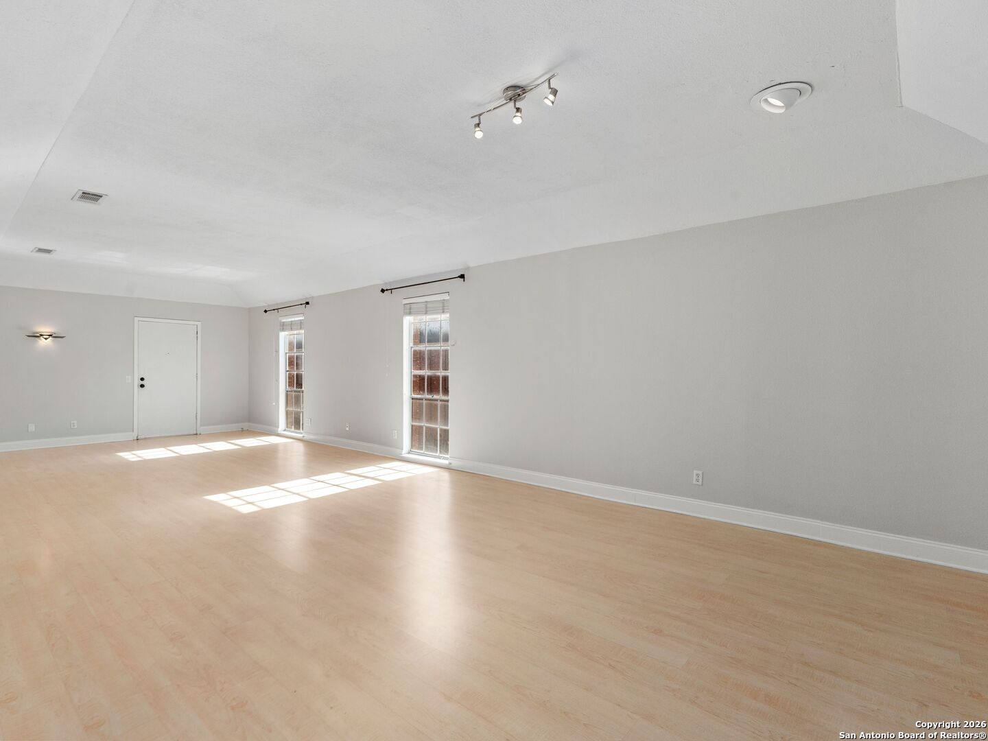 8033 N New Braunfels San Antonio TX 78209