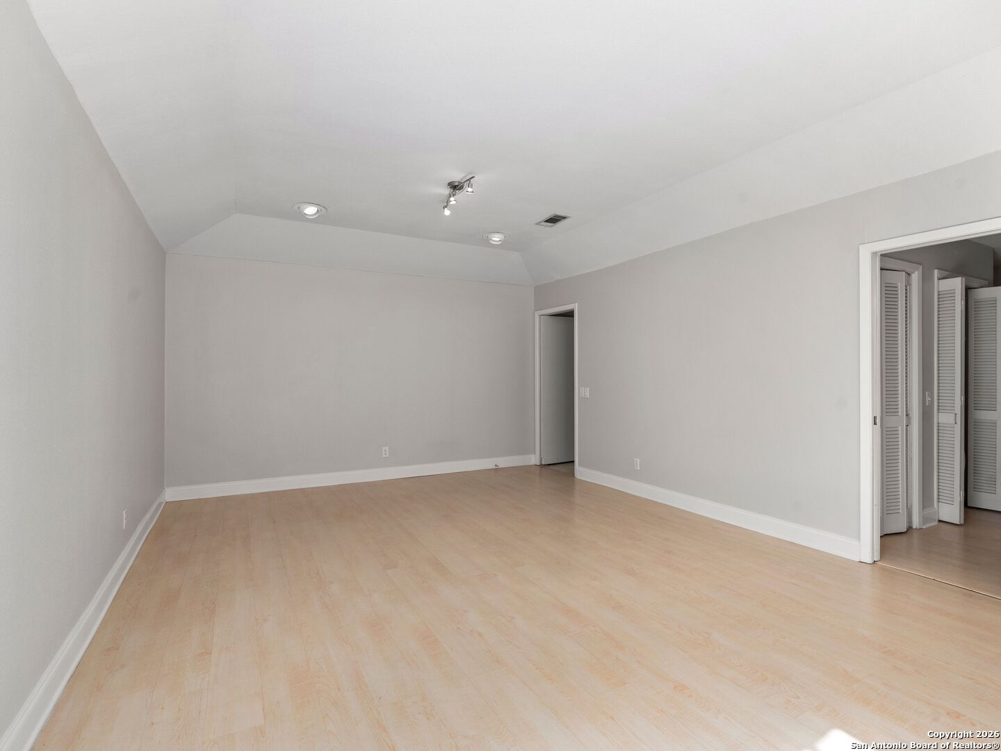 8033 N New Braunfels San Antonio TX 78209