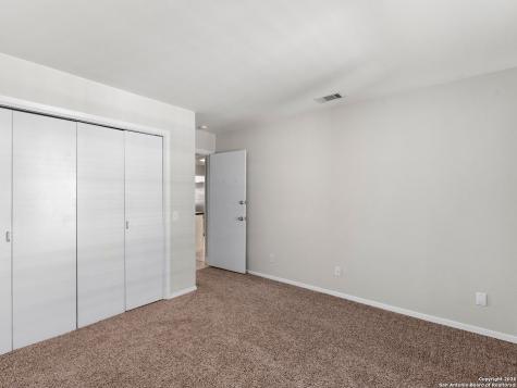 8033 N New Braunfels San Antonio TX 78209
