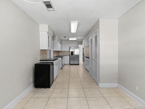 8033 N New Braunfels San Antonio TX 78209