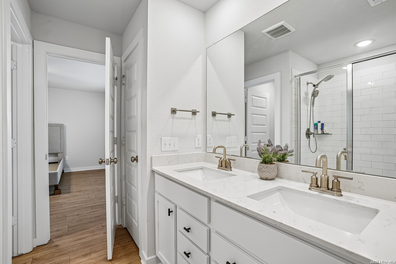 5935 W Hausman San Antonio TX 78249