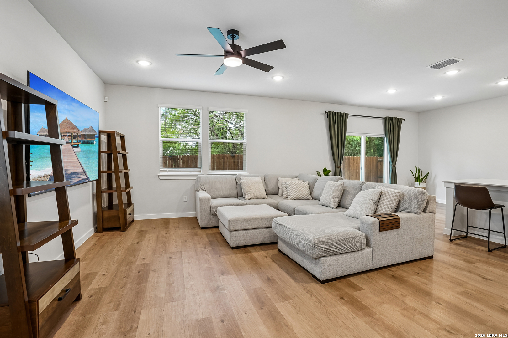 5935 W Hausman San Antonio TX 78249