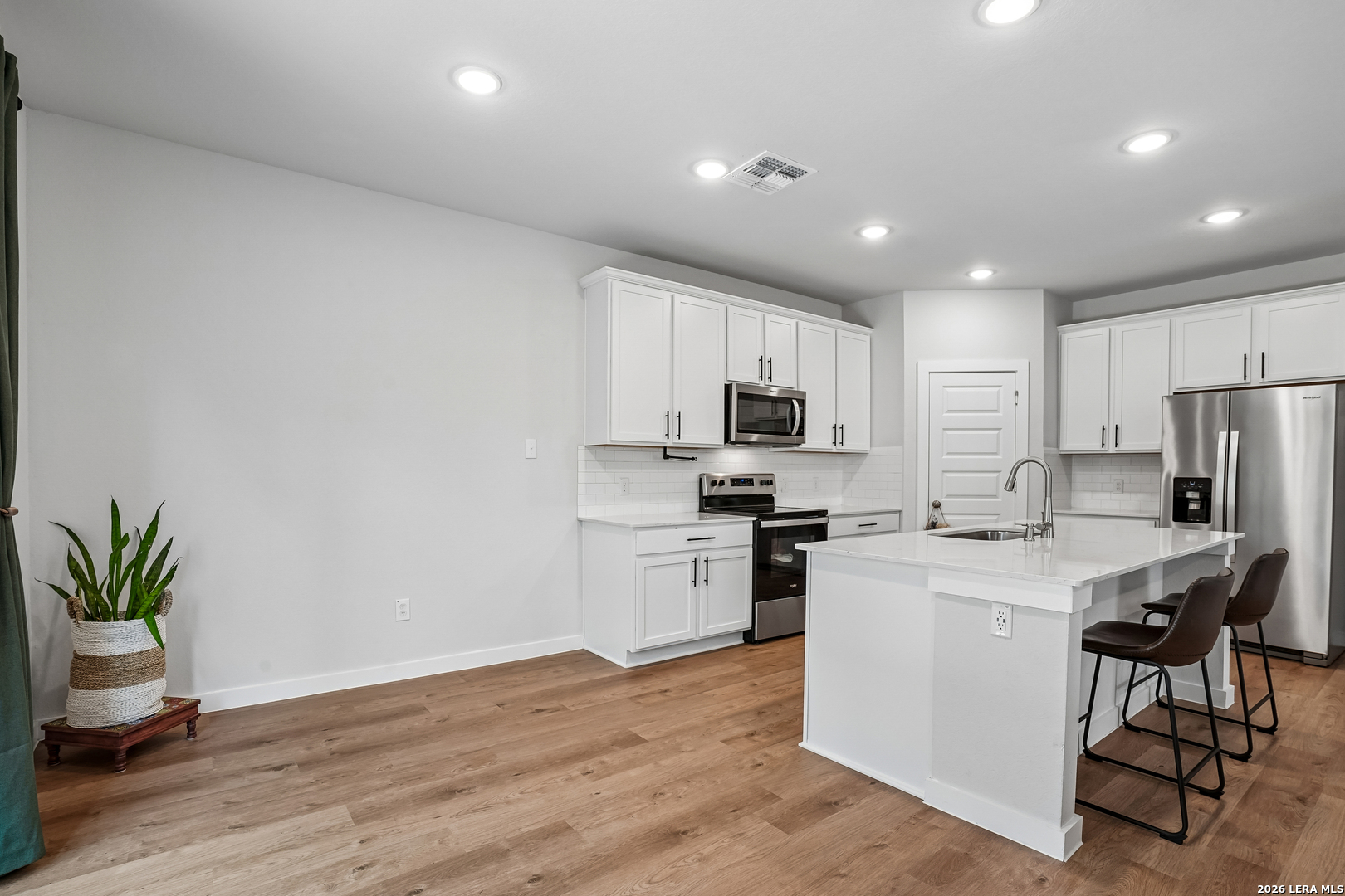 5935 W Hausman San Antonio TX 78249