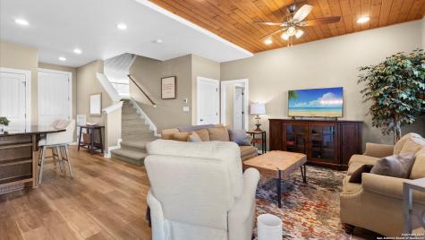 1111 Long Creek New Braunfels TX 78130