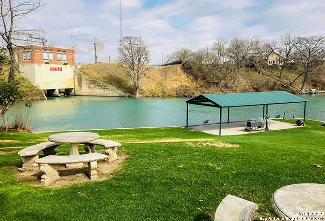 1111 Long Creek New Braunfels TX 78130