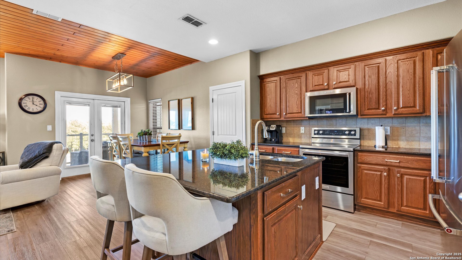 1111 Long Creek New Braunfels TX 78130