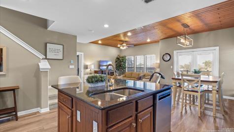 1111 Long Creek New Braunfels TX 78130