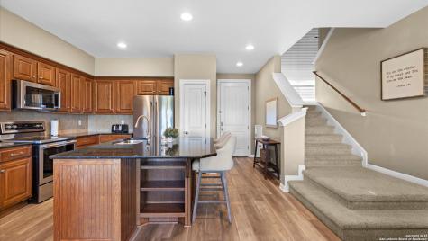 1111 Long Creek New Braunfels TX 78130