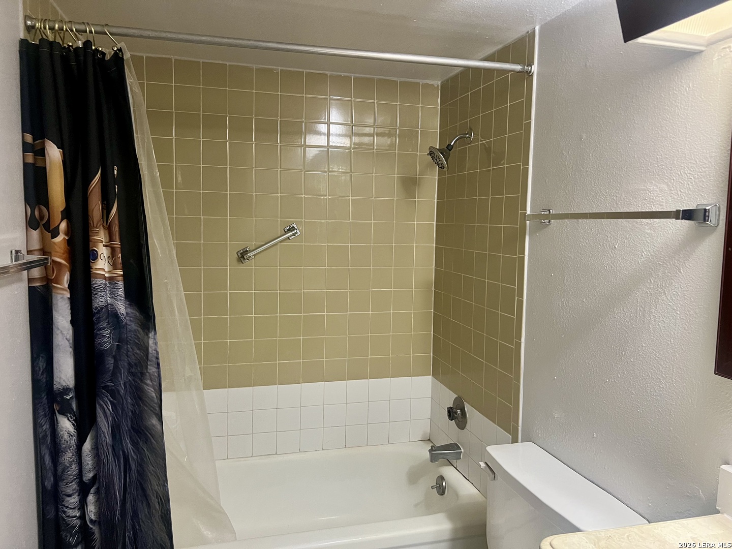 8702 Village Drive San Antonio TX 78217