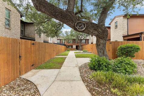 2718 Old Field Drive San Antonio TX 78247