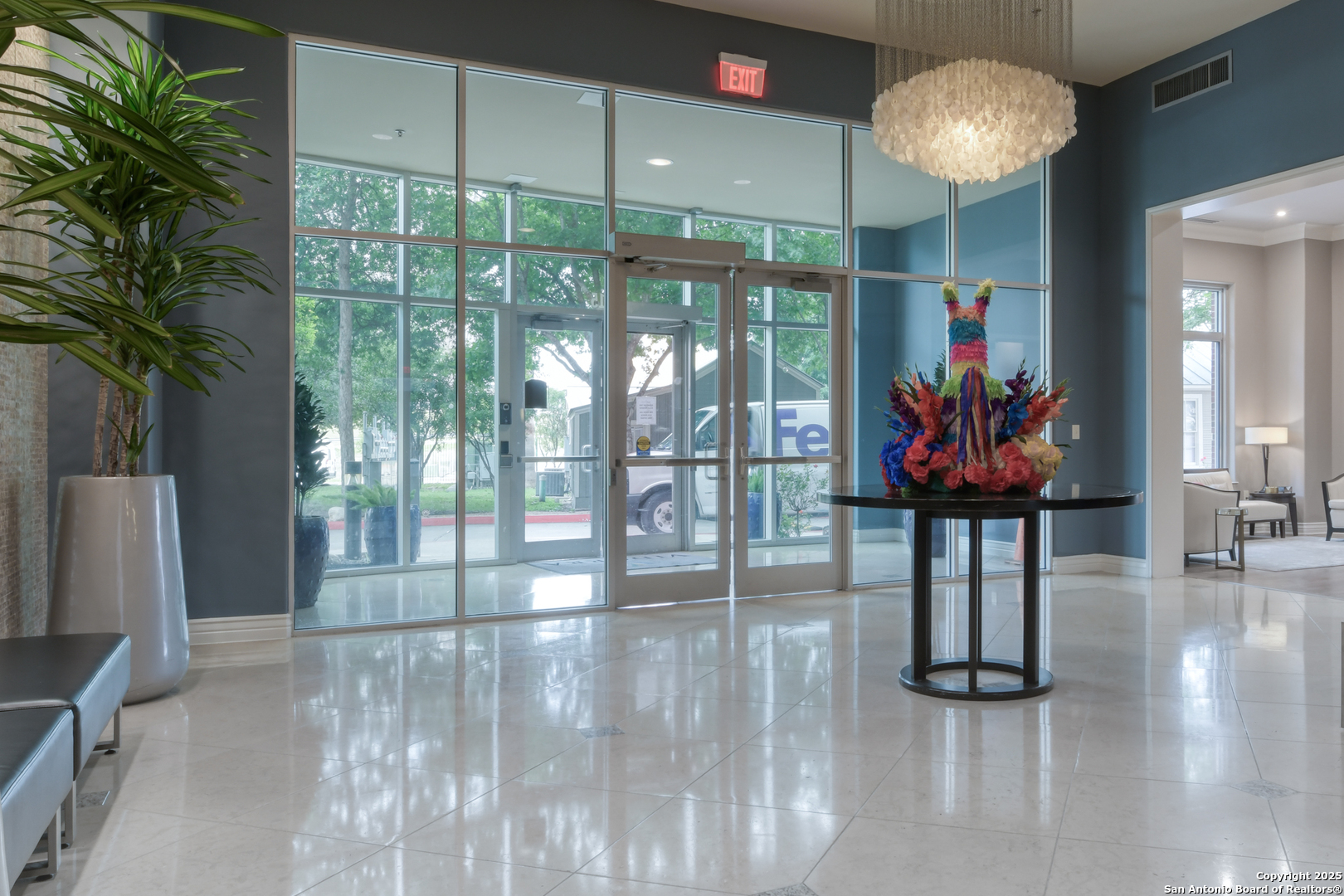 215 N Center Street San Antonio TX 78202