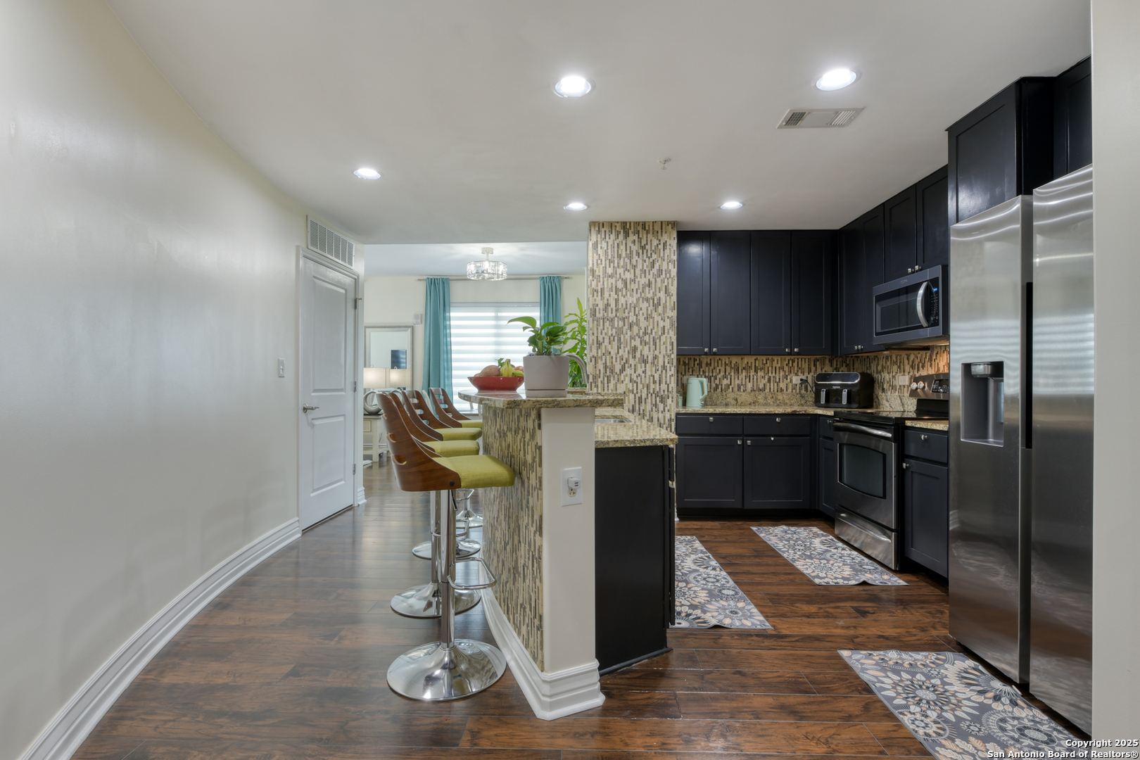 215 N Center Street San Antonio TX 78202