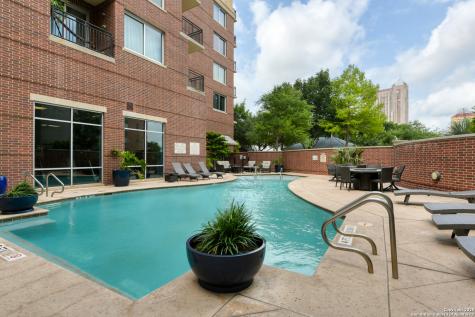 215 N Center Street San Antonio TX 78202