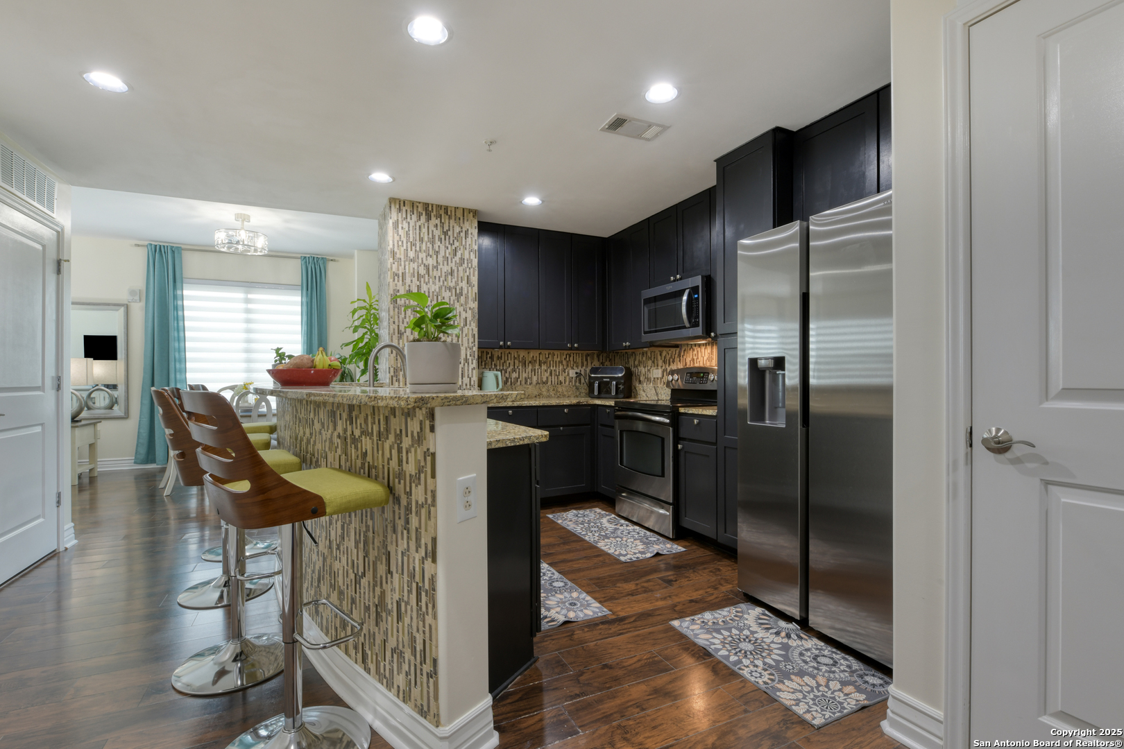 215 N Center Street San Antonio TX 78202