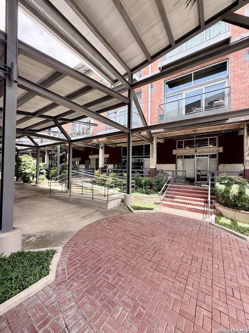 1339 S Flores San Antonio TX 78204