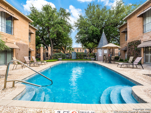 7711 Broadway San Antonio TX 78209