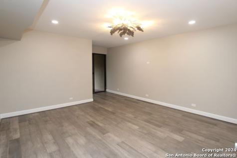 701 Saint Marys San Antonio TX 78205