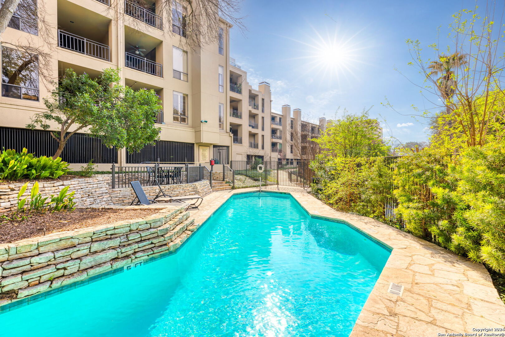701 Saint Marys San Antonio TX 78205