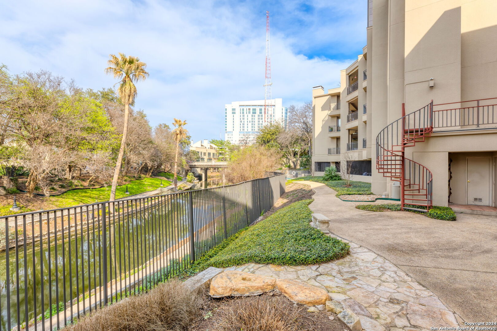 701 Saint Marys San Antonio TX 78205