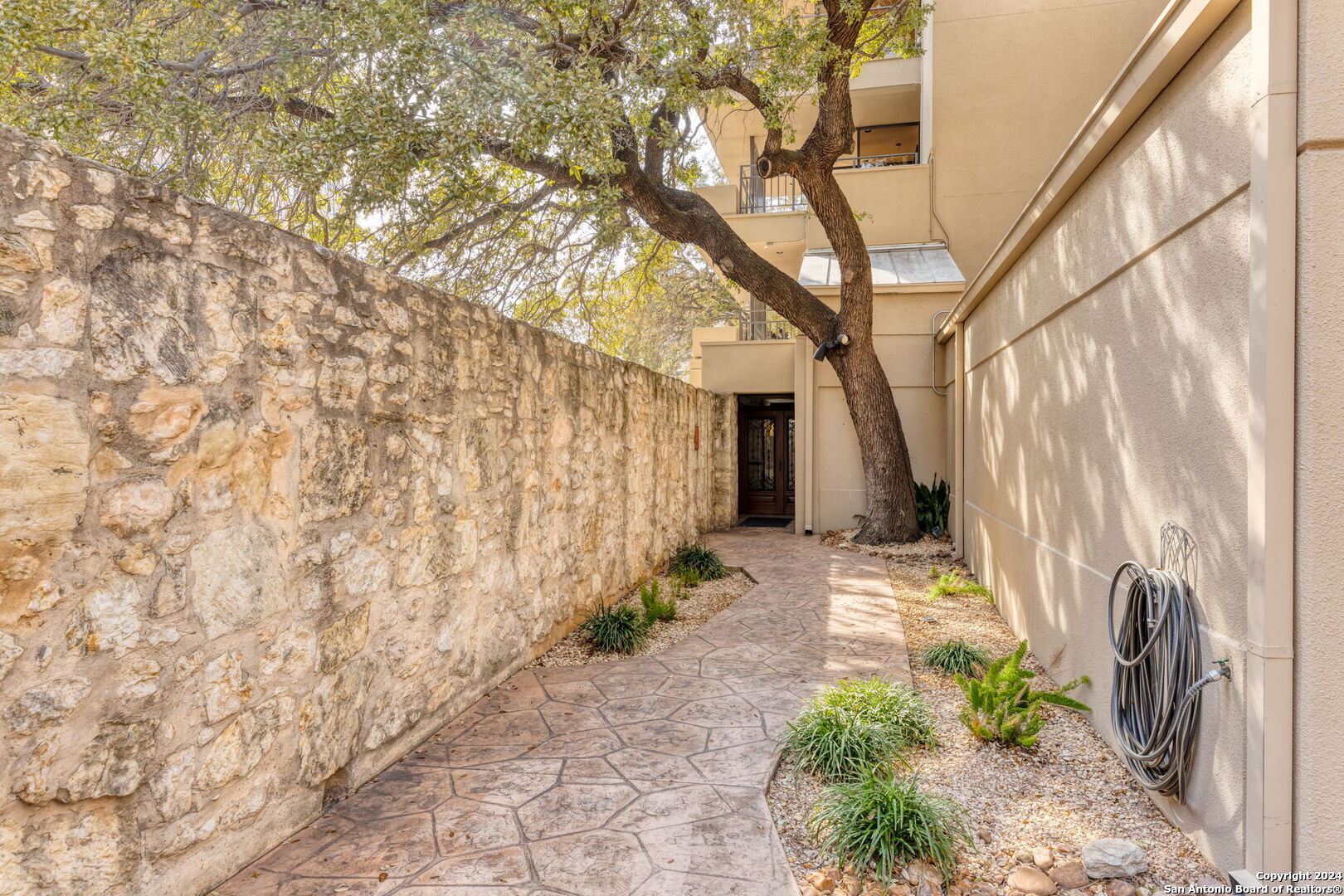 701 Saint Marys San Antonio TX 78205