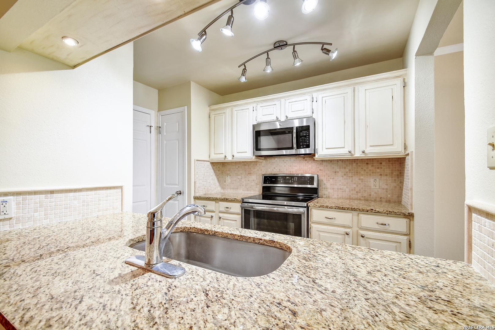 13130 Blanco San Antonio TX 78216